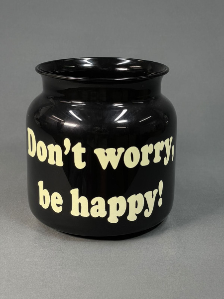 Ваза Don^t worry, be happy! Черный Лемож-1